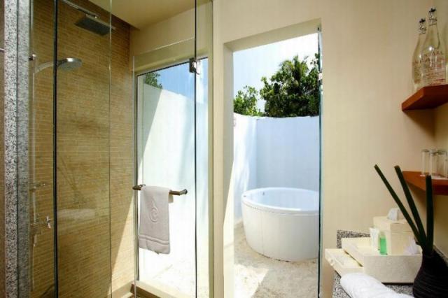 Centara Ras Fushi Resort & Spa