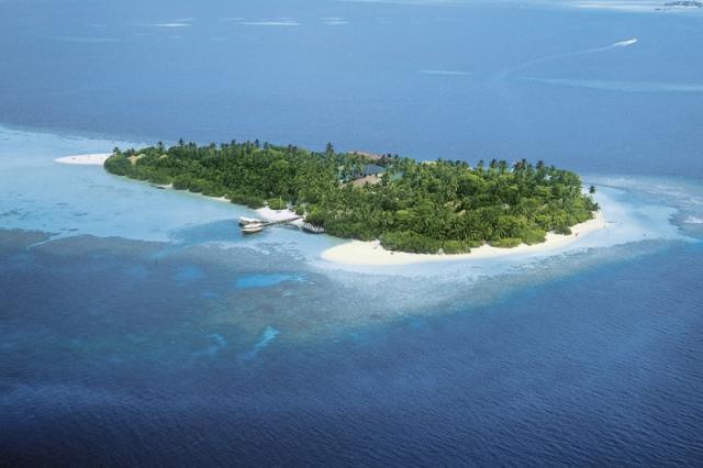 Embudu Village