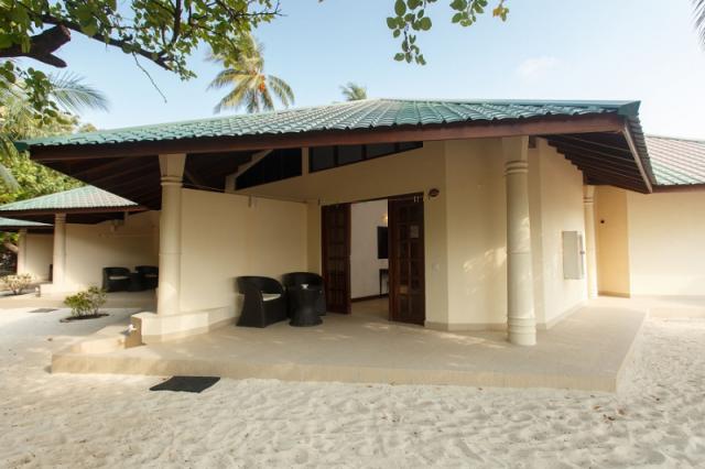 Embudu Village
