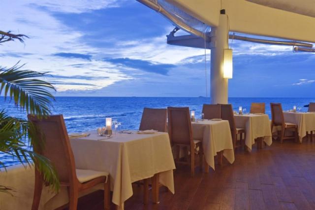 Safari Island Resort