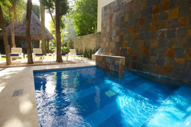 Tukan Hotel & Beach Club