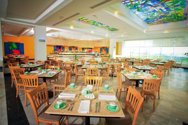 RESTAURACE
