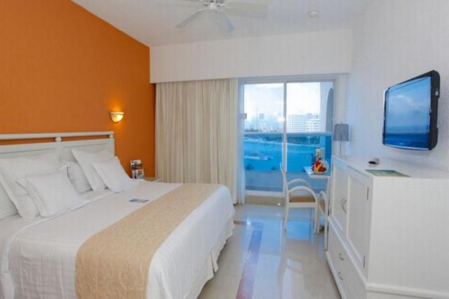 Occidental Costa Cancun