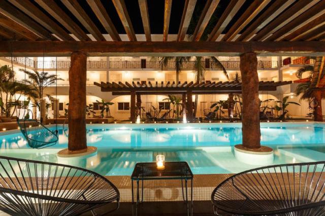 Carmen Inn