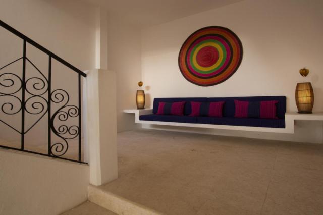 Carmen Inn