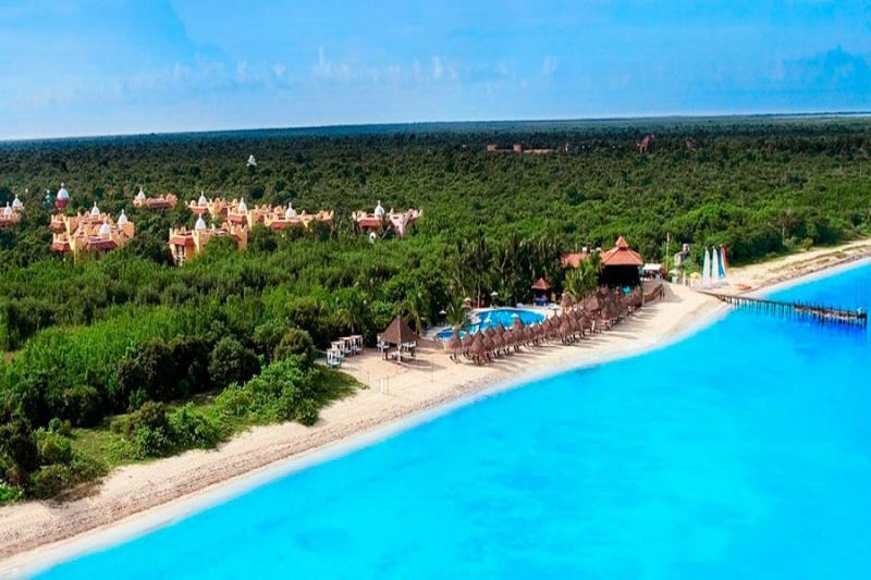 Grand Park Royal Luxury