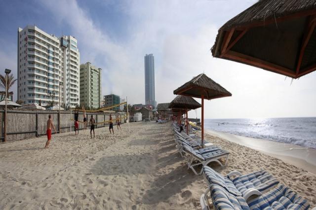 Ramada Beach Hotel Ajman
