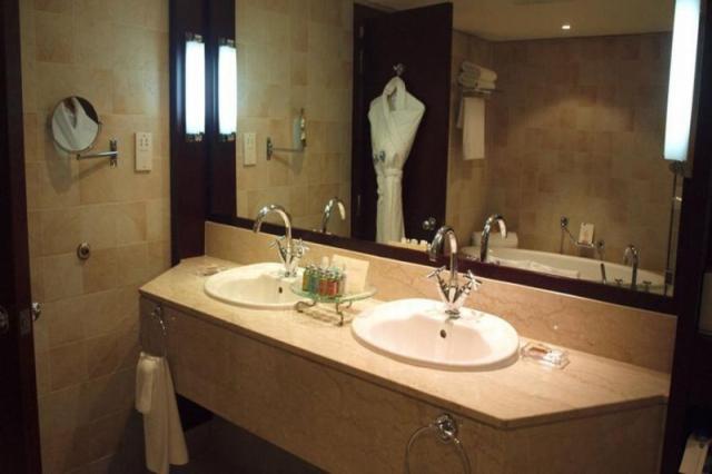Beach Rotana Abu Dhabi