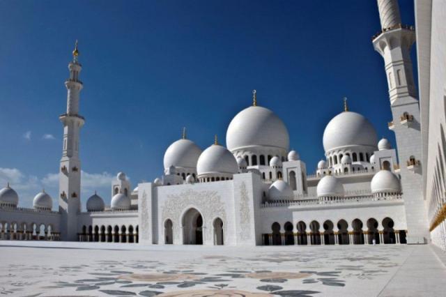 Le Meridien Abu Dhabi