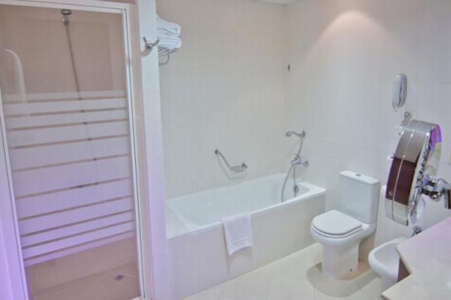 Al Hamra Village Golf & Beach Resort