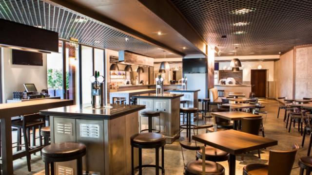 Girders sports bar