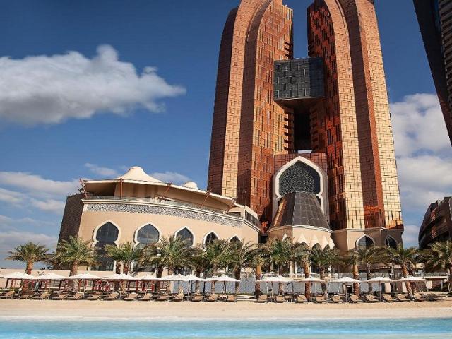 Bab Al Qasr