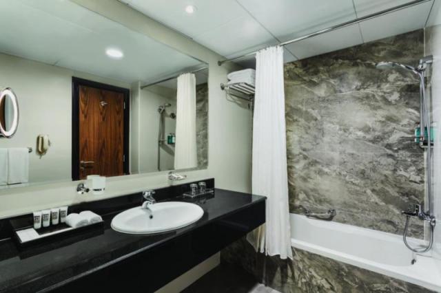 Hawthorn Suites By Wyndham Abu Dhabi