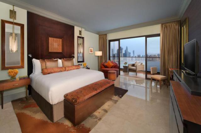 Fairmont The Palm 