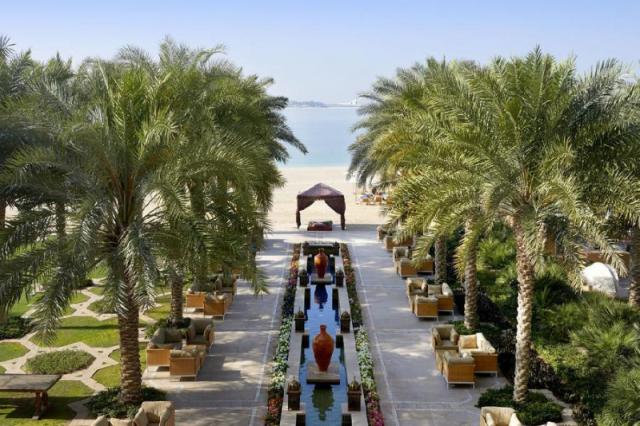 Fairmont The Palm 