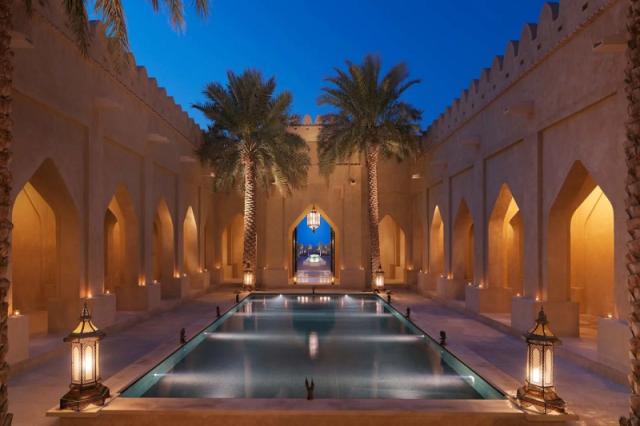 Qasr Al Sarab Desert Resort by Anantara