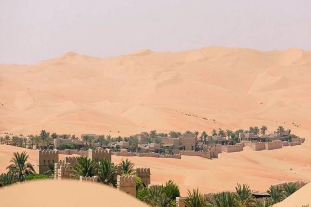 Qasr Al Sarab Desert Resort by Anantara