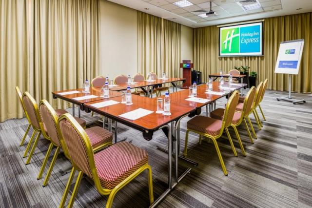 Holiday Inn Express Jumeirah