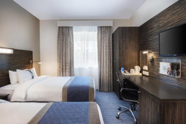 Holiday Inn Express Jumeirah