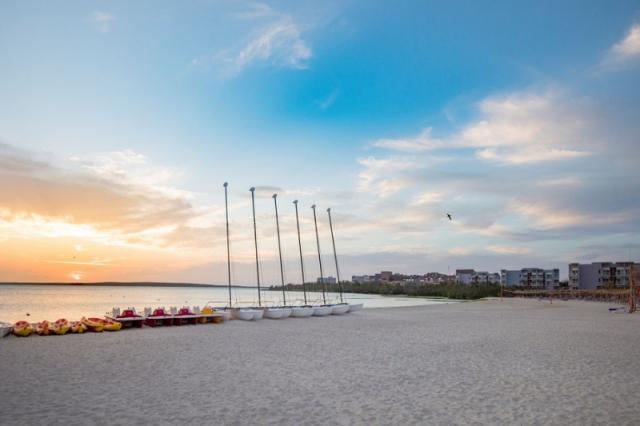 Grand Aston Cayo Las Brujas Beach Resort & Spa