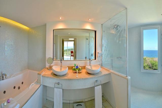 Grand Aston Cayo Las Brujas Beach Resort & Spa