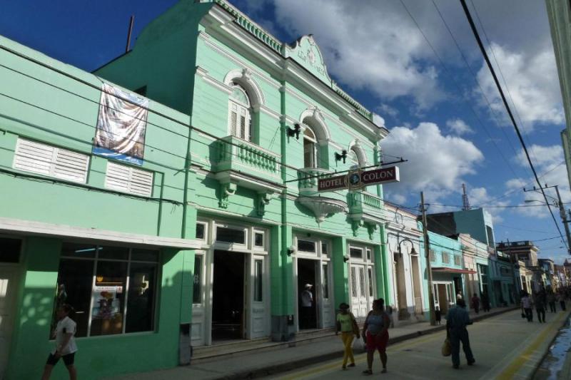 Colón