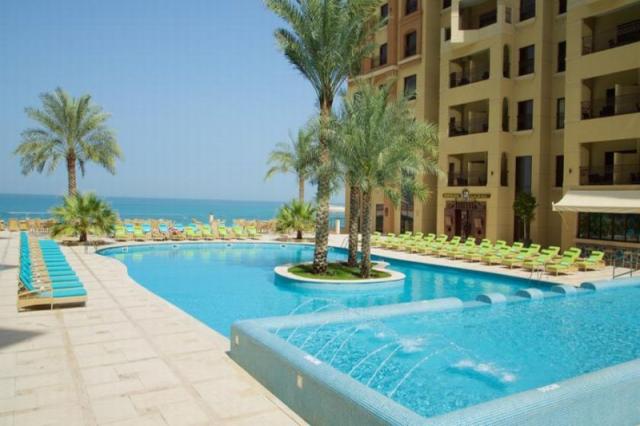 Pullman Al Marjan Island Resort