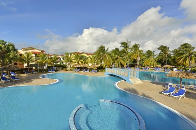 Varadero / Cayo Largo (Iberostar Tainos 4* /     Grand Memories Cayo Largo 5*