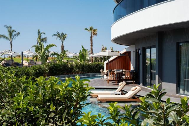 Liu Resorts