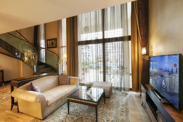 Titanic Mardan Palace