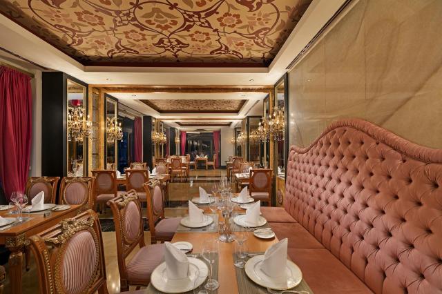 Titanic Mardan Palace