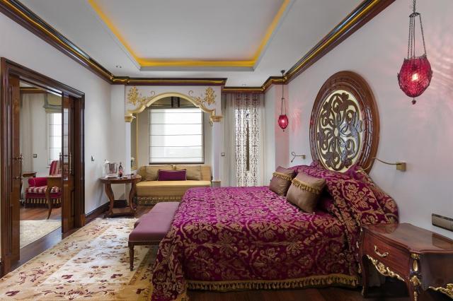 Titanic Mardan Palace