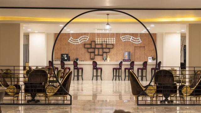 Siam Elegance Hotels & Spa
