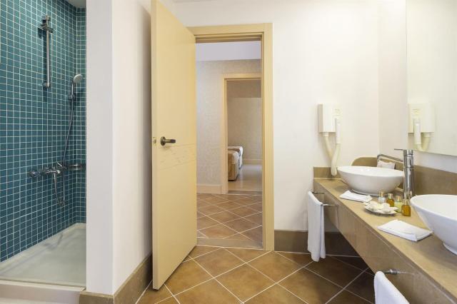 Spice Hotel & Spa