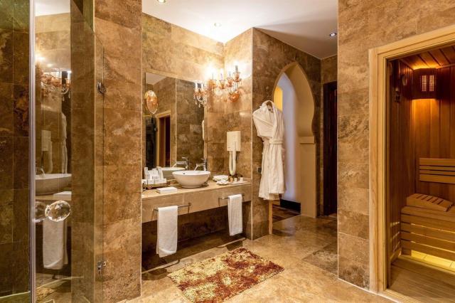 Spice Hotel & Spa