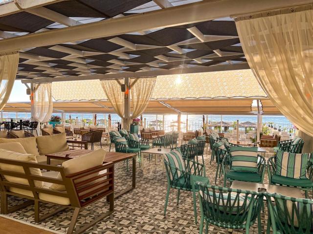 Catamaran Resort