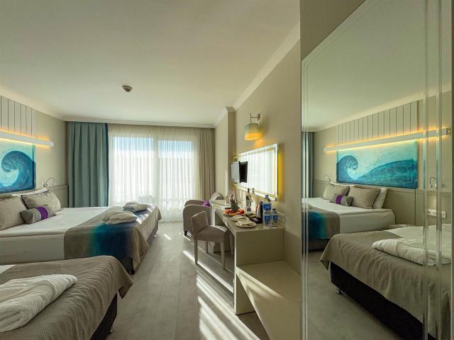 Catamaran Resort
