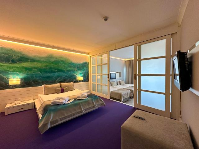 Catamaran Resort