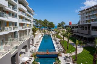 Akra Kemer