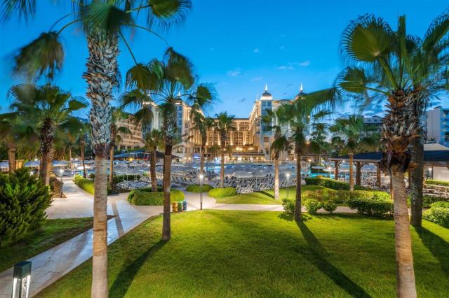 Kirman Sidera Luxury & Spa