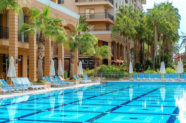 Club Sun Heaven Family Resort & Spa