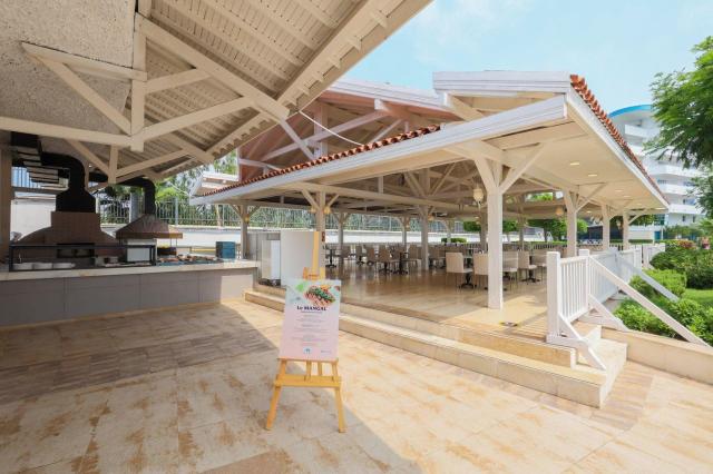 Crystal Admiral Resort