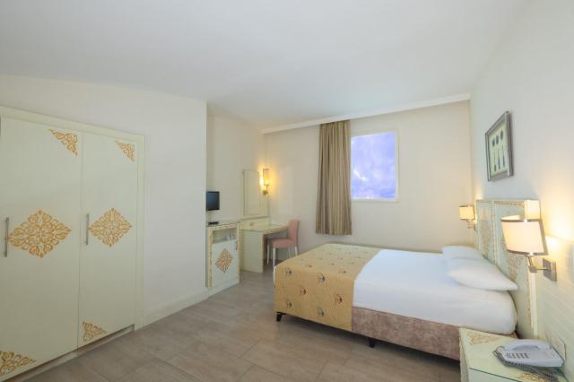 Crystal Admiral Resort