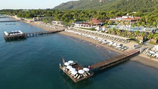 Crystal Flora Beach Resort