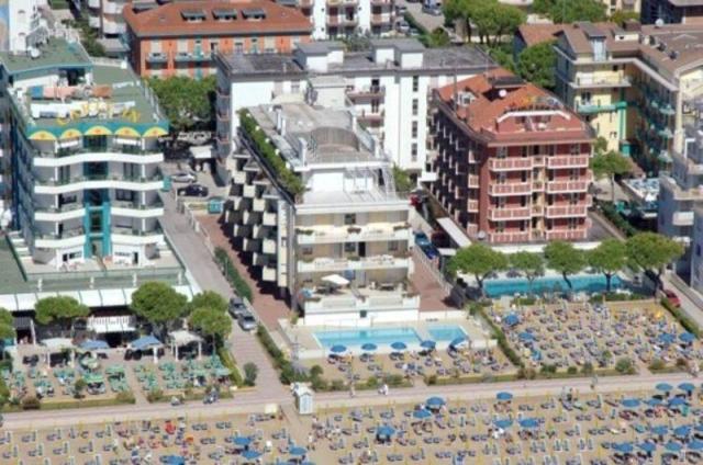 SEMIRAMIS_JESOLO_02.JPG