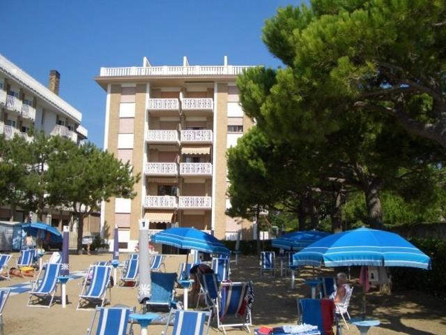 BRIONI_JESOLO_01.JPG