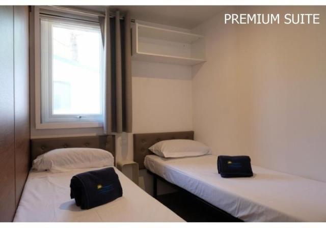 Z_HAPPY_PREMIUM_SUITE_06.JPG