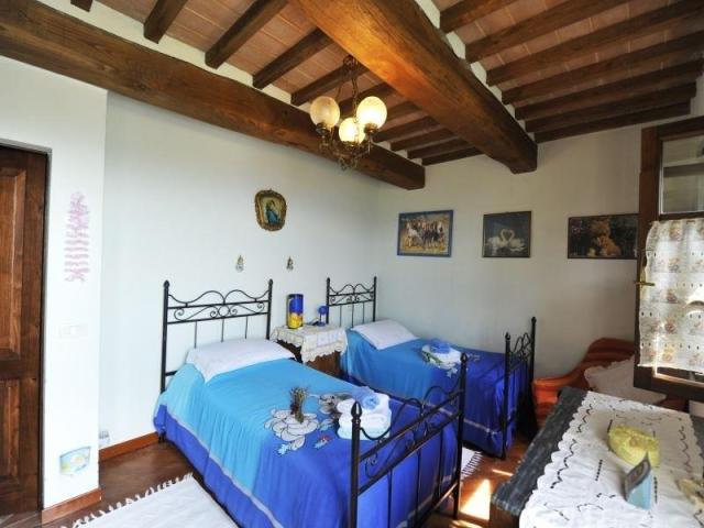 CASETTA_CILIEGI_AGRITUR_16.JPG