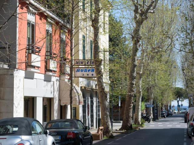 5LM00112_5325