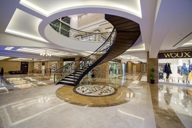 Karmir resort